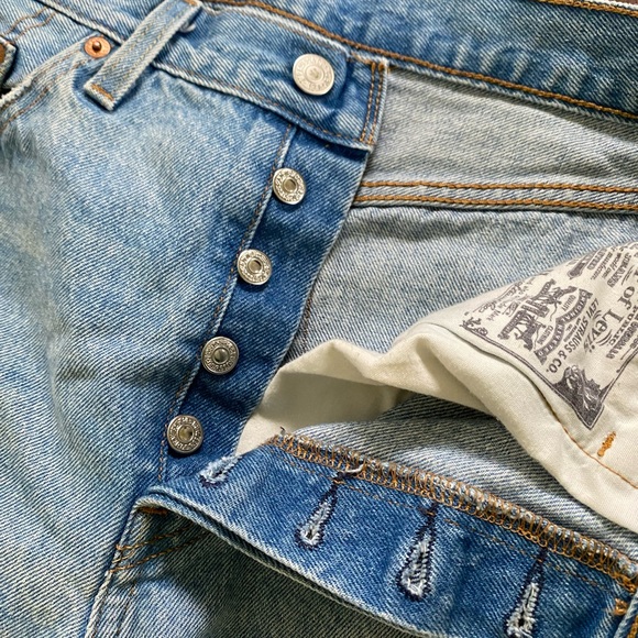 501 Levi’s - Picture 2 of 4